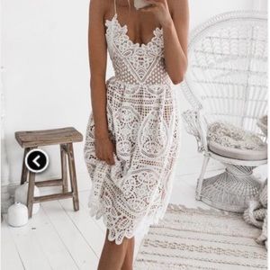 Venidress Elegant Backless Bella Dress white